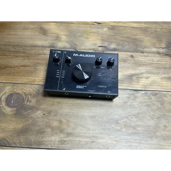 M-Audio AIR 192|4 USB Audio Interface - Picture 3 of 8